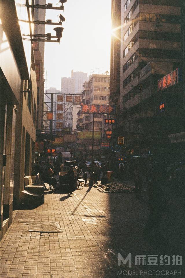 胶片模特