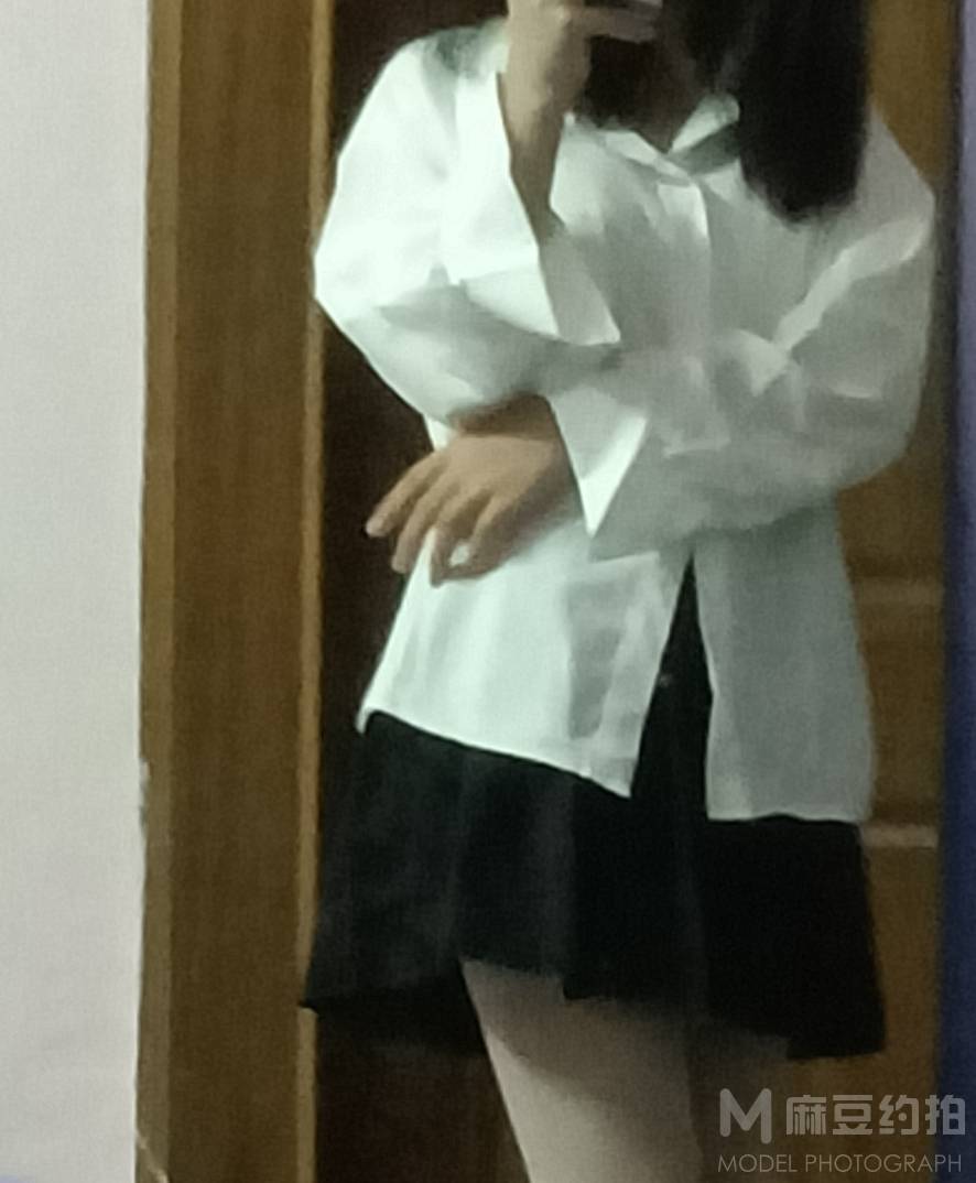 黑白模特
