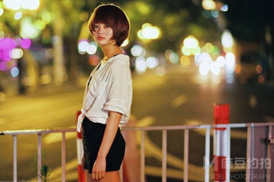 夜景模特