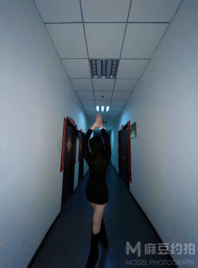 民国模特