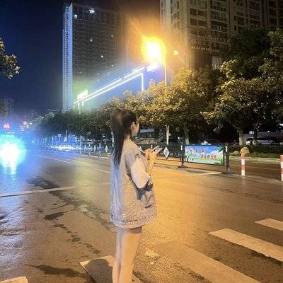 黑白模特