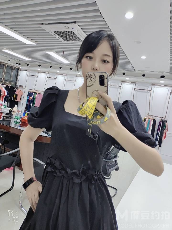清新模特