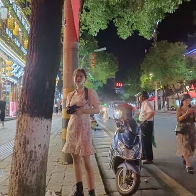 夜景模特