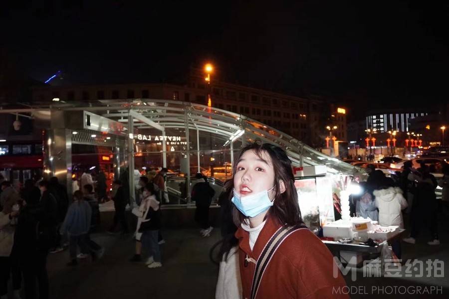 校园模特