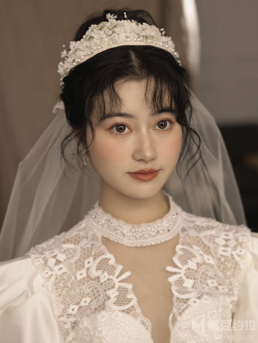 妆容模特
