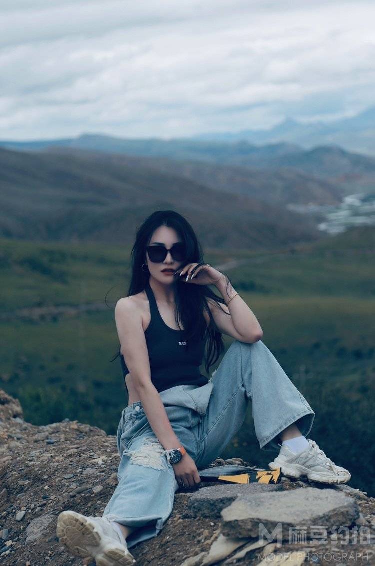 情绪模特