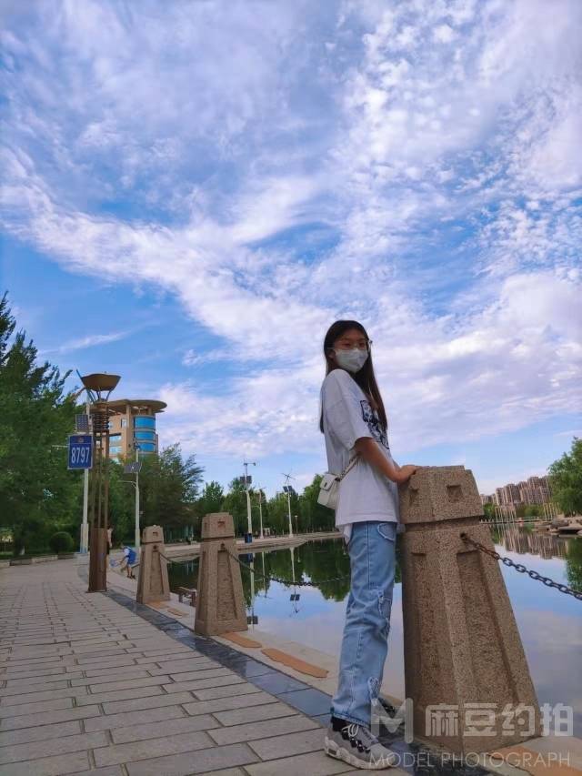 校园模特