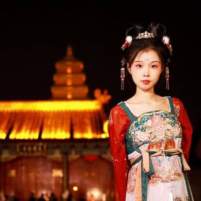 汉服模特