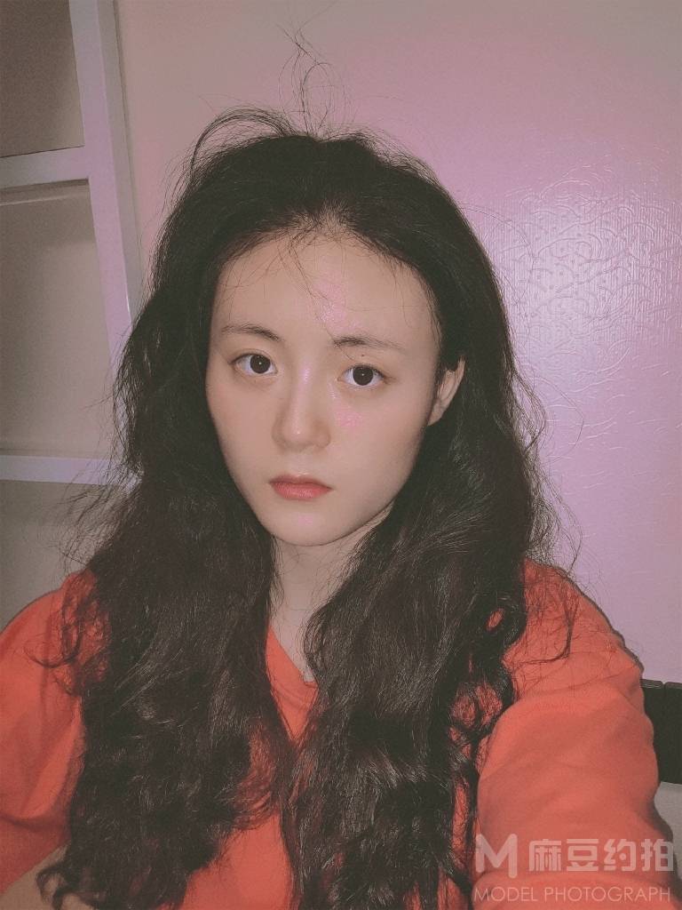 纪实模特