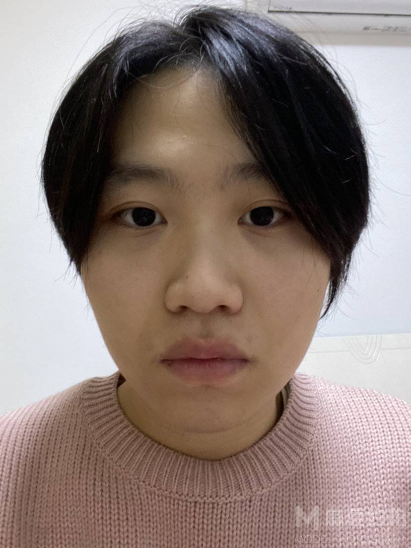 纪实模特