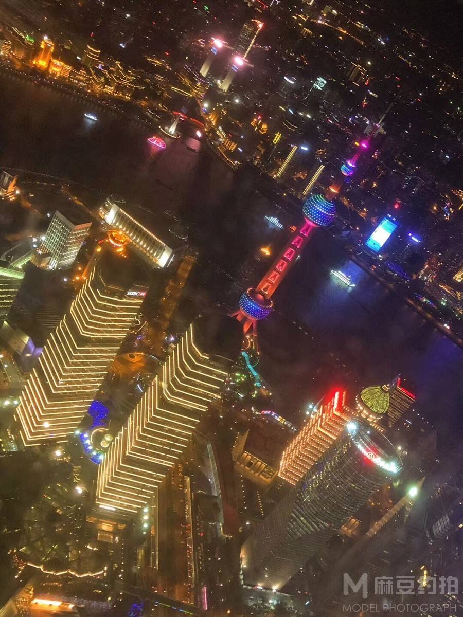 夜景模特
