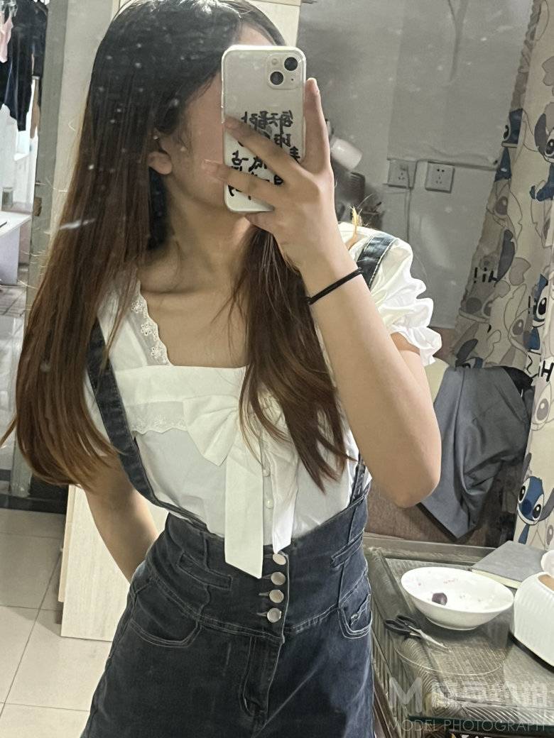 黑白模特