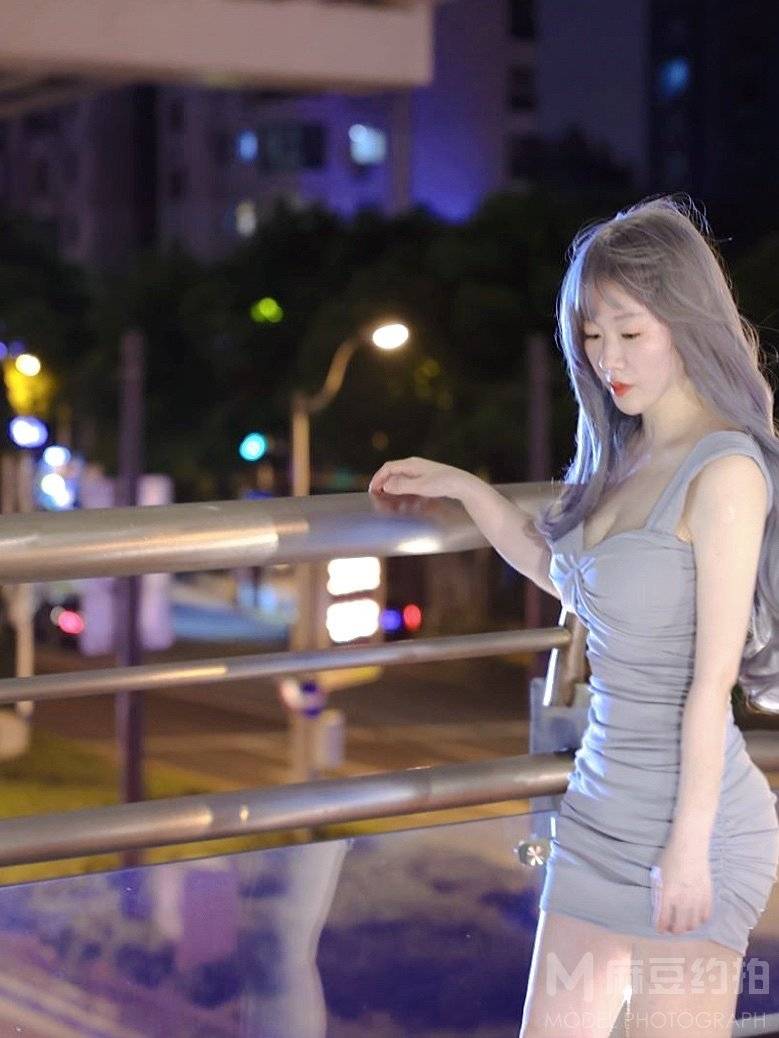 夜景模特