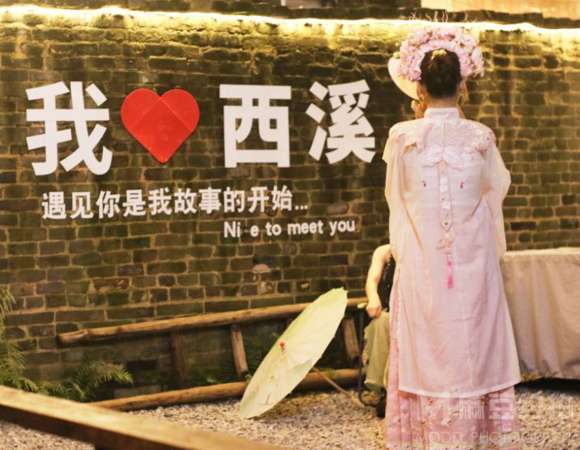 汉服模特
