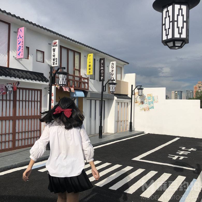 校园模特