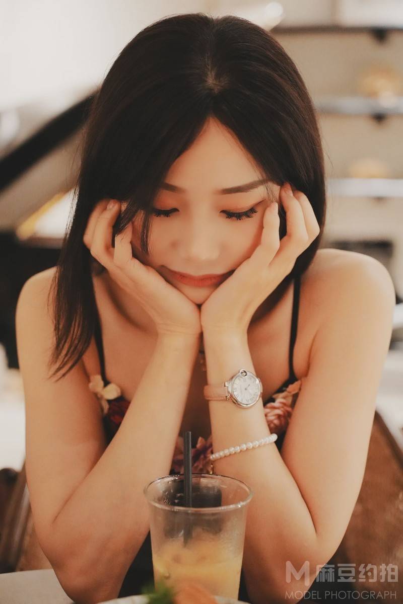 胶片模特