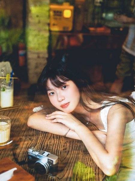 胶片模特