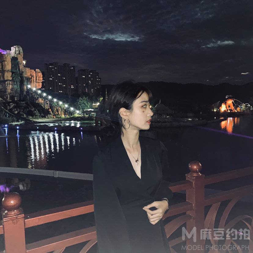 纪实模特