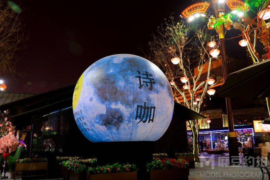 夜景模特