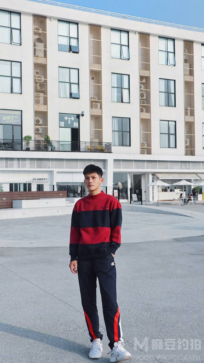 校园模特