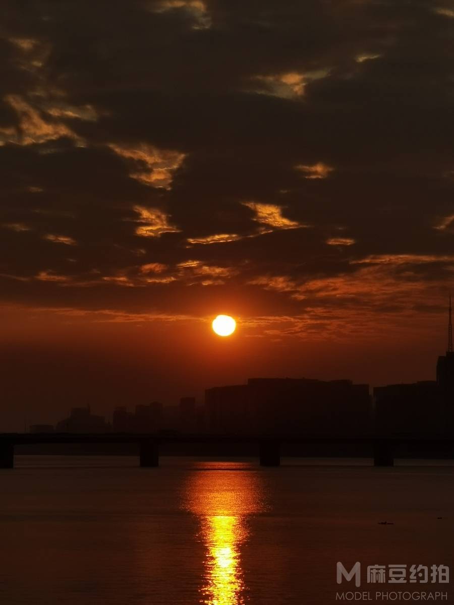 纪实模特