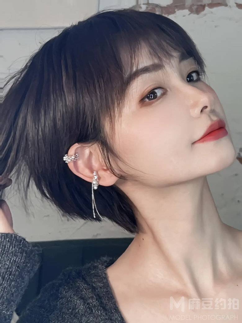 妆容模特