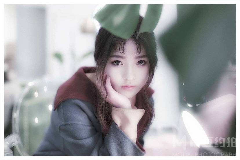 情绪模特