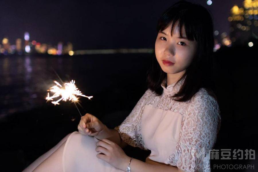 夜景模特