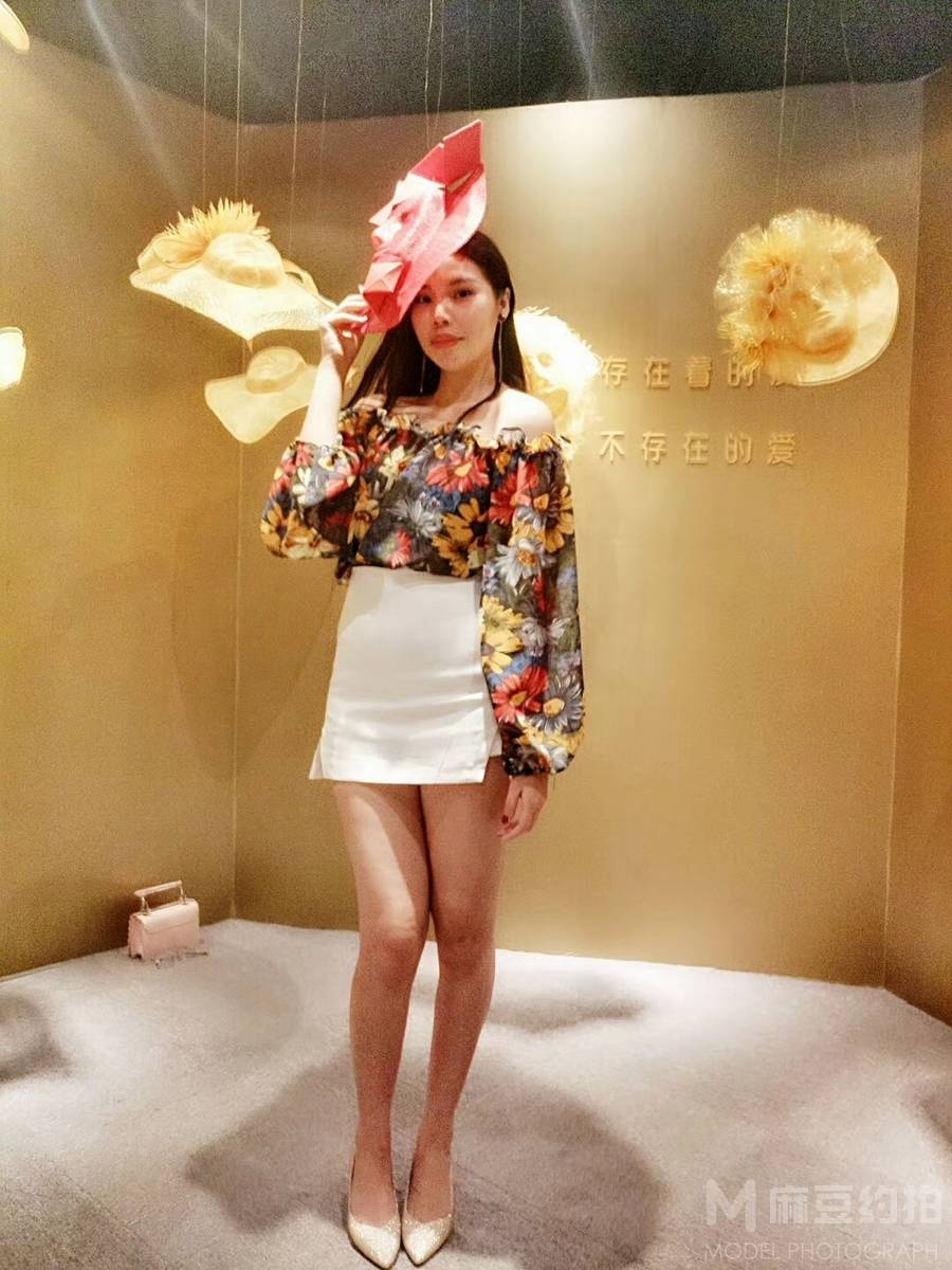 校园模特