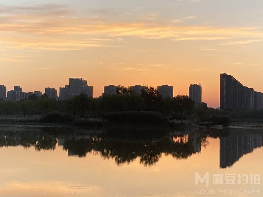纪实模特