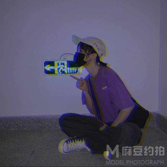 情绪模特