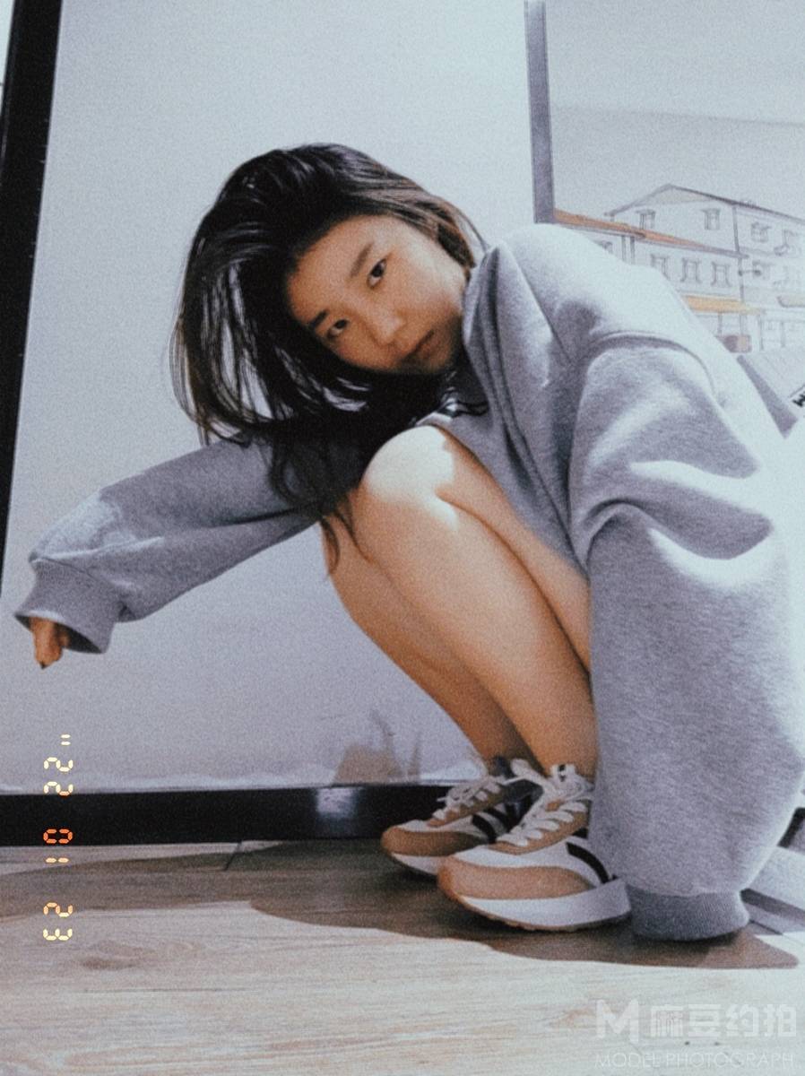 宝丽来模特