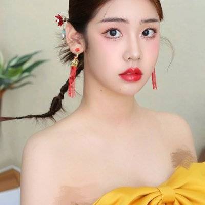 妆容模特