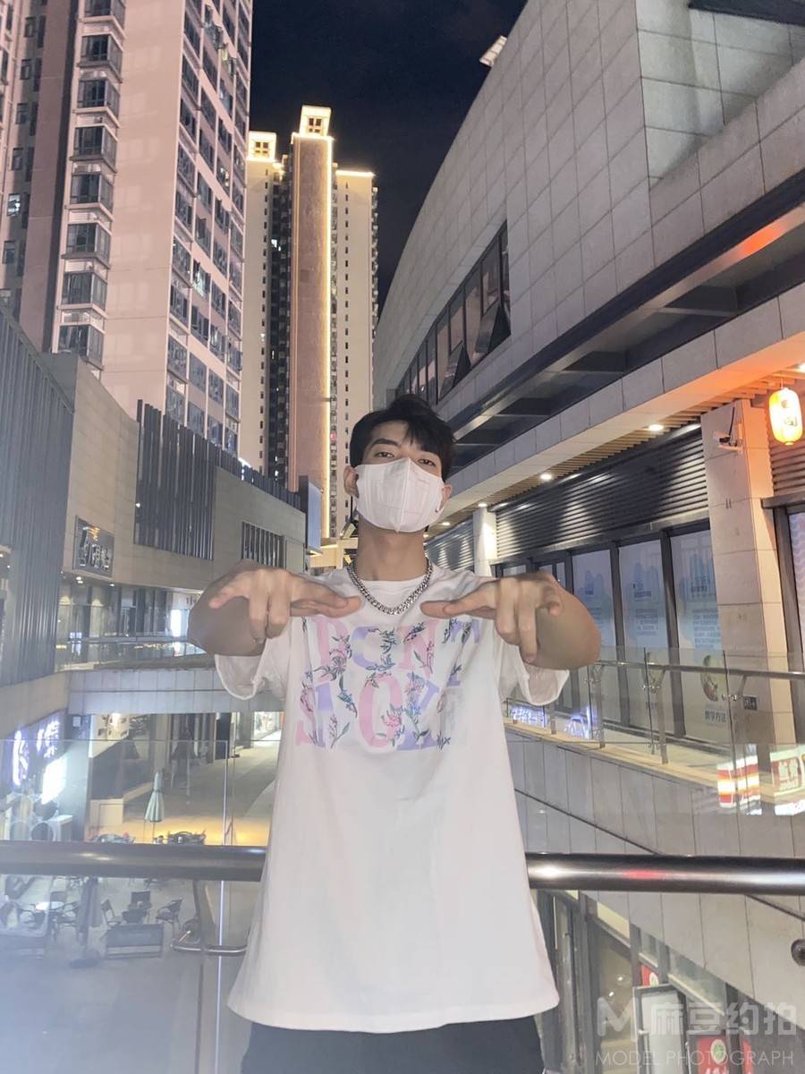 情侣模特