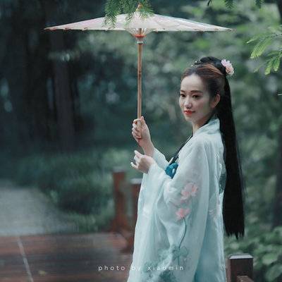 汉服模特