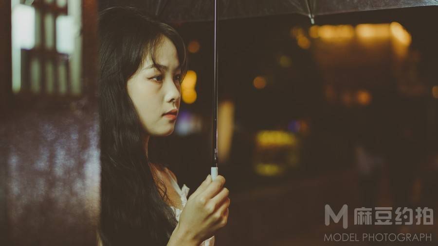 黑白模特