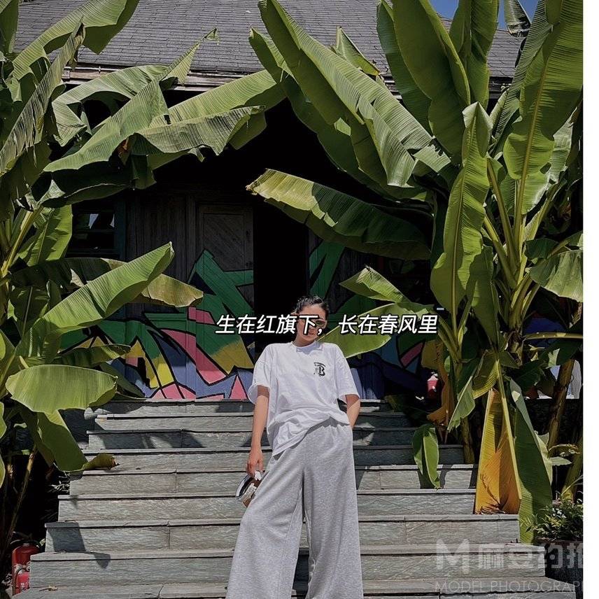 黑白模特