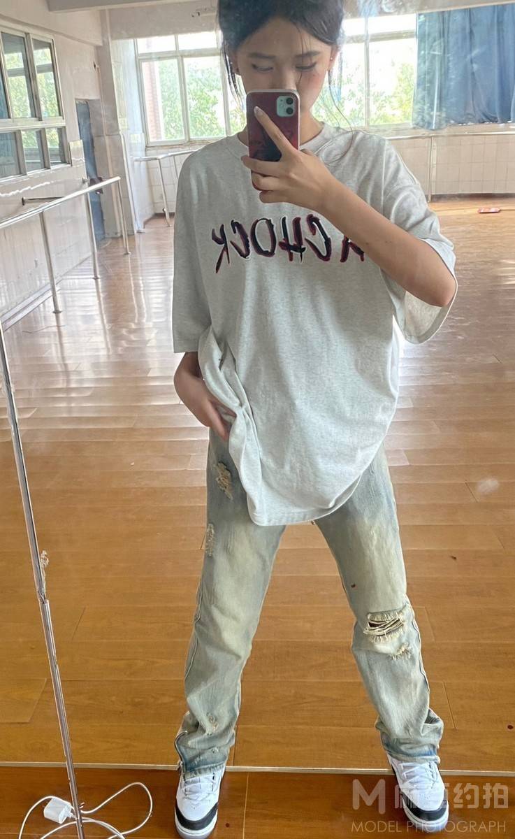 清新模特