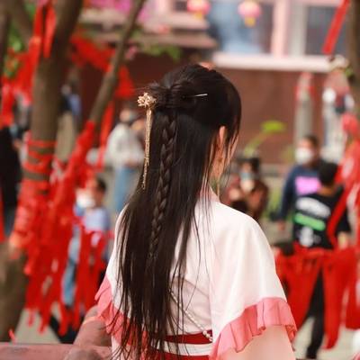 汉服模特