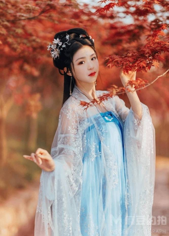 清新模特