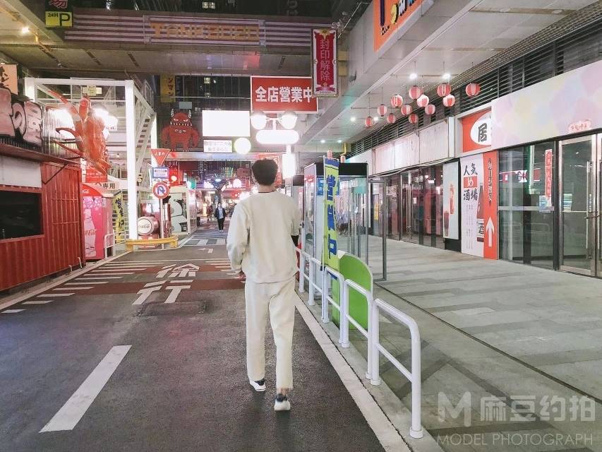 商务模特