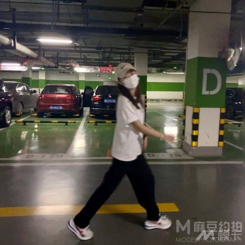 校园模特