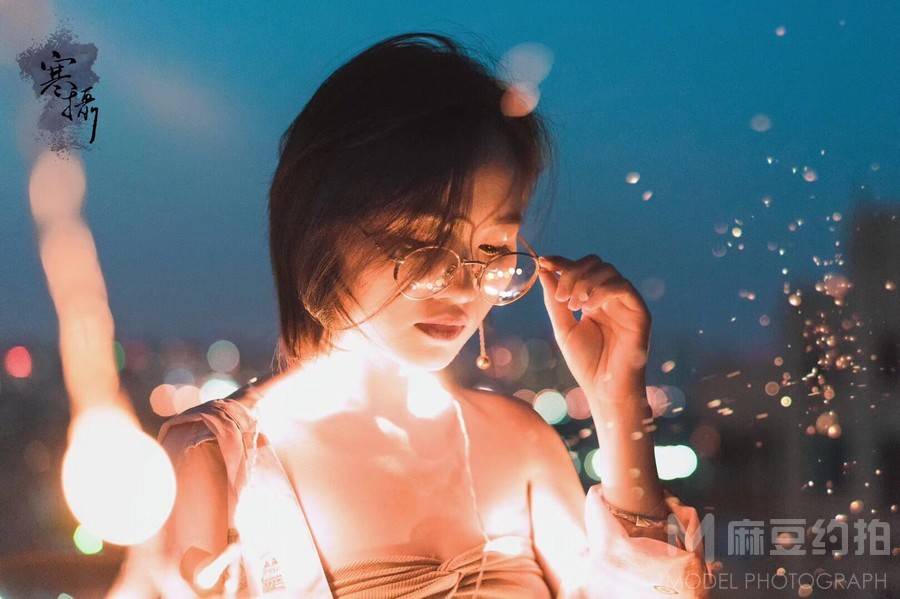 夜景模特