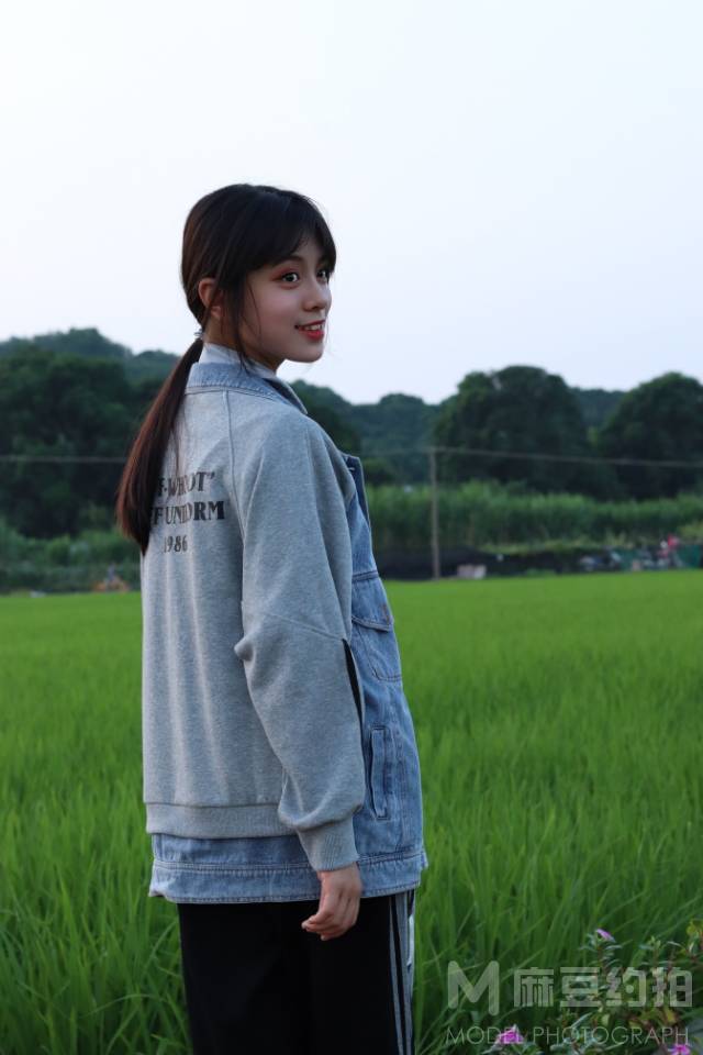 校园模特