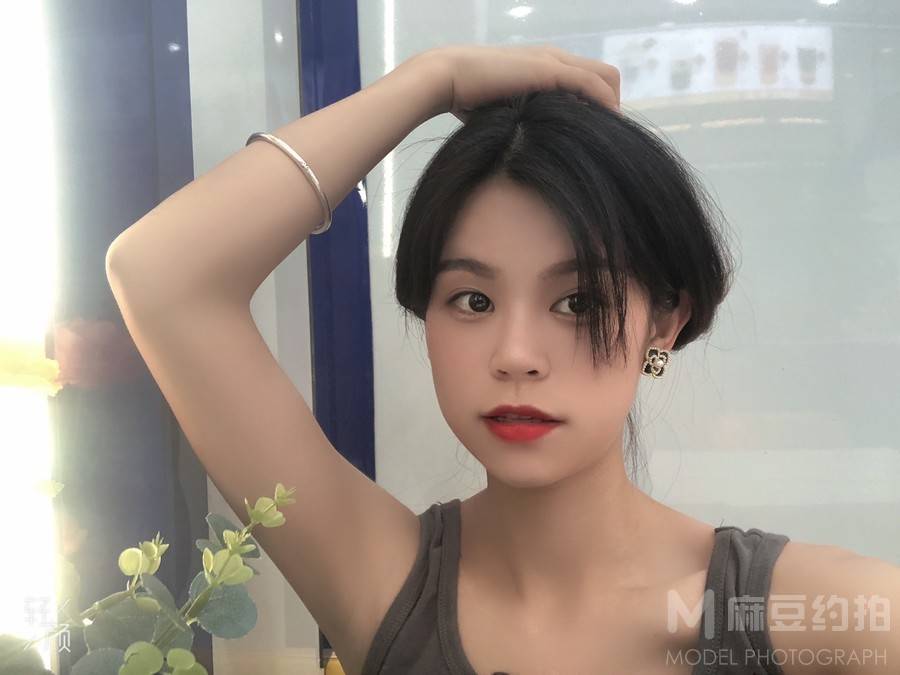 妆容模特