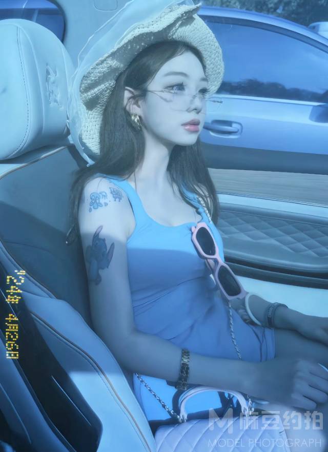 妆容模特