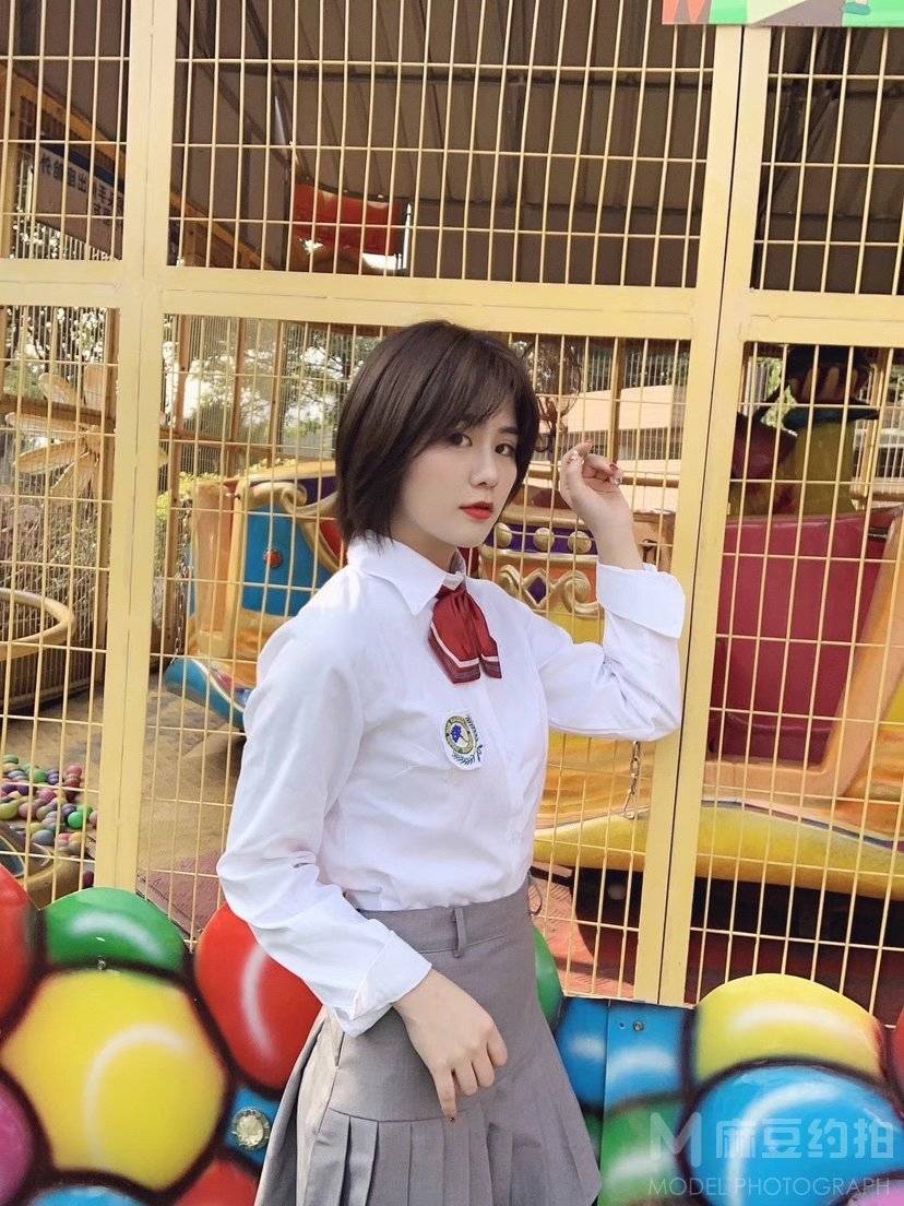 清新模特