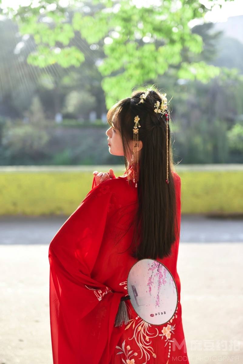 汉服模特