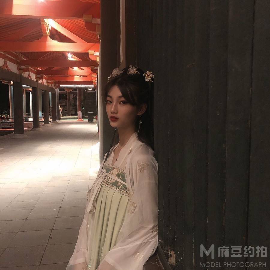 民国模特