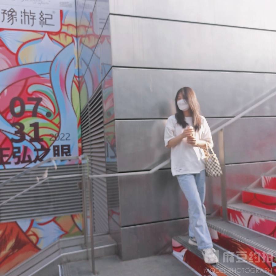 纪实模特